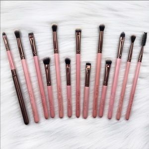Luxie makeup brushes